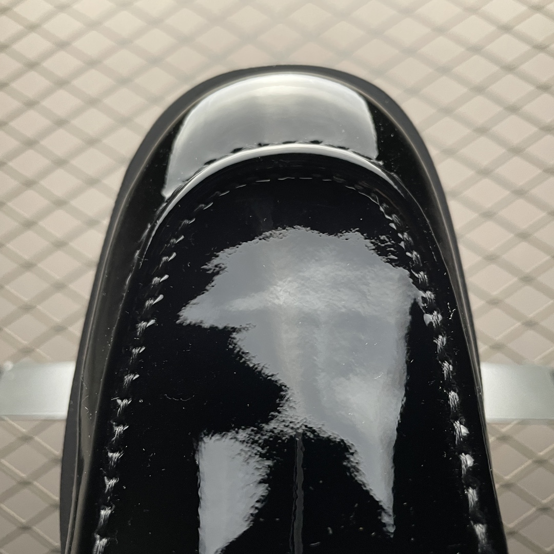 Prada leather loafers （1D329N-069-F0002-F-025）