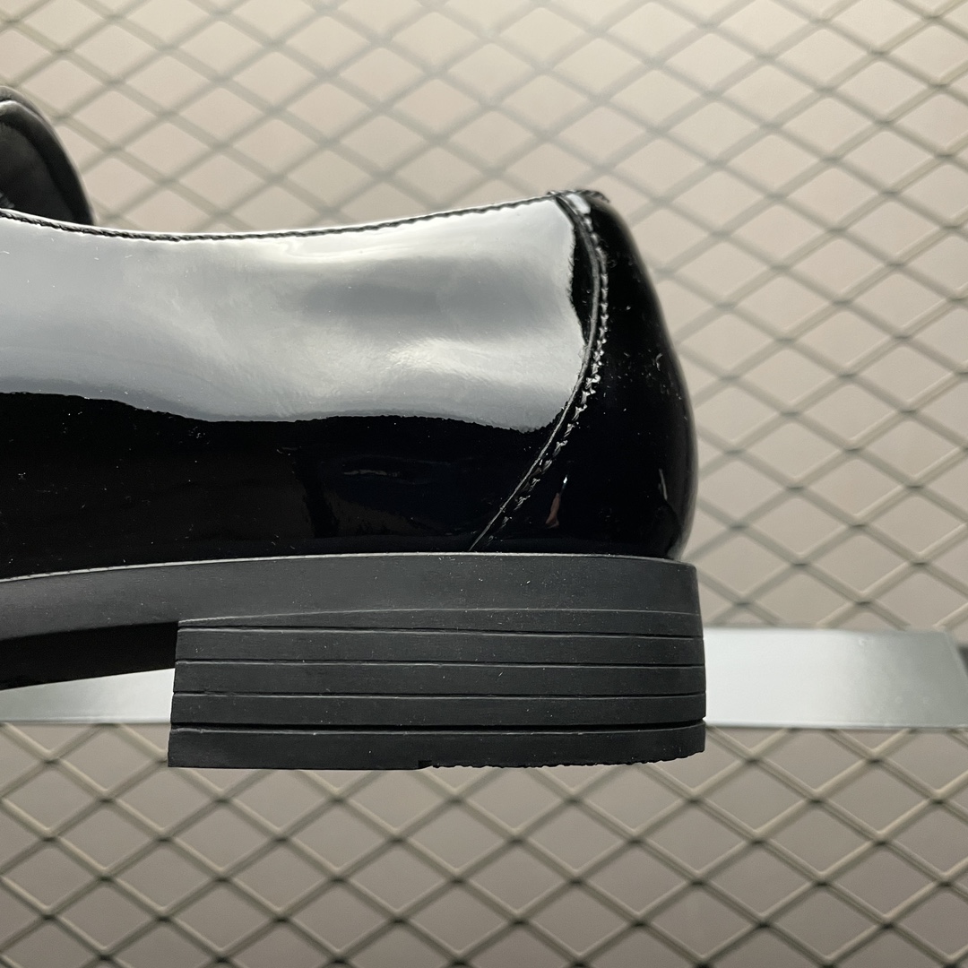 Prada leather loafers （1D329N-069-F0002-F-025）