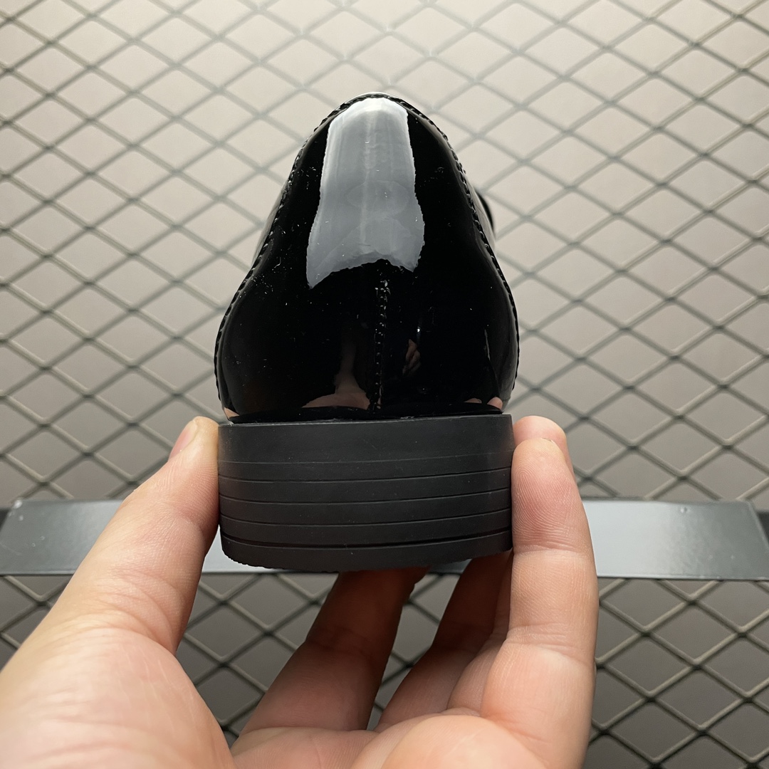 Prada leather loafers （1D329N-069-F0002-F-025）