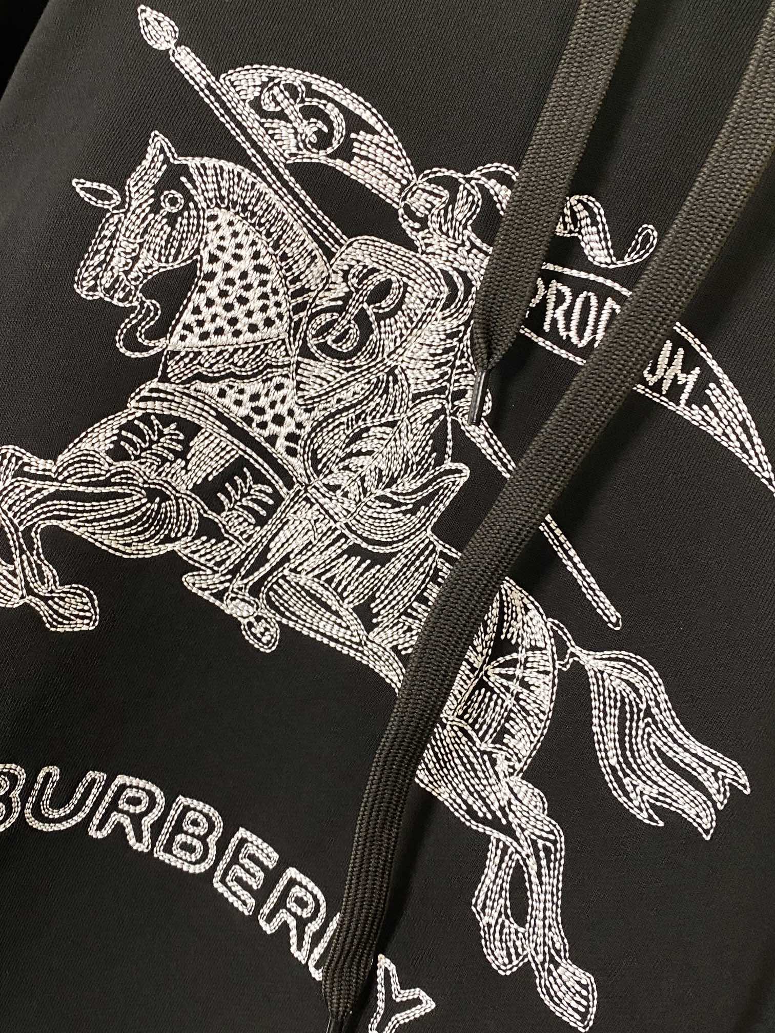 Burberry Embroidered EKD Cotton Hoodie（80727761）
