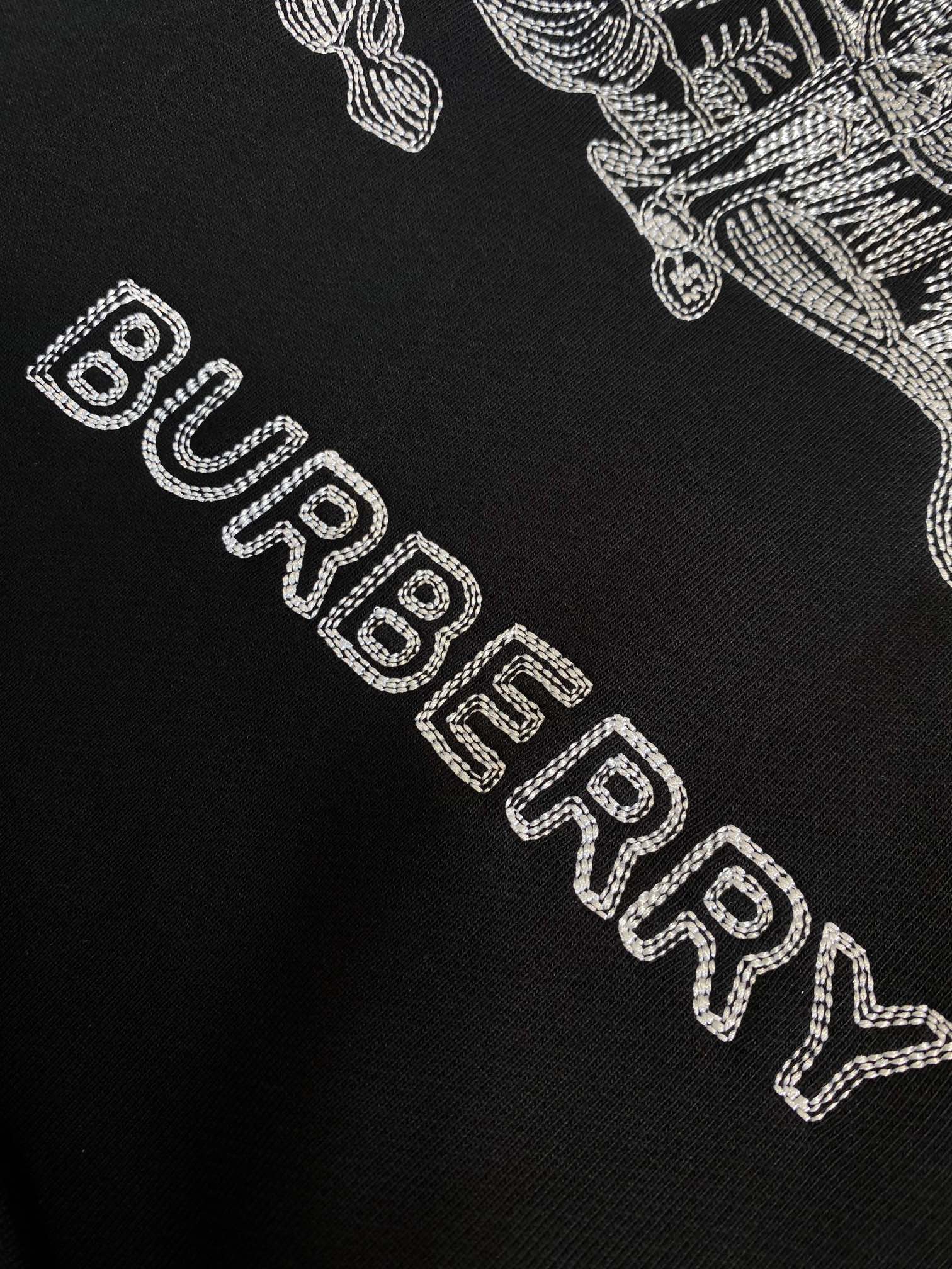 Burberry Embroidered EKD Cotton Hoodie（80727761）