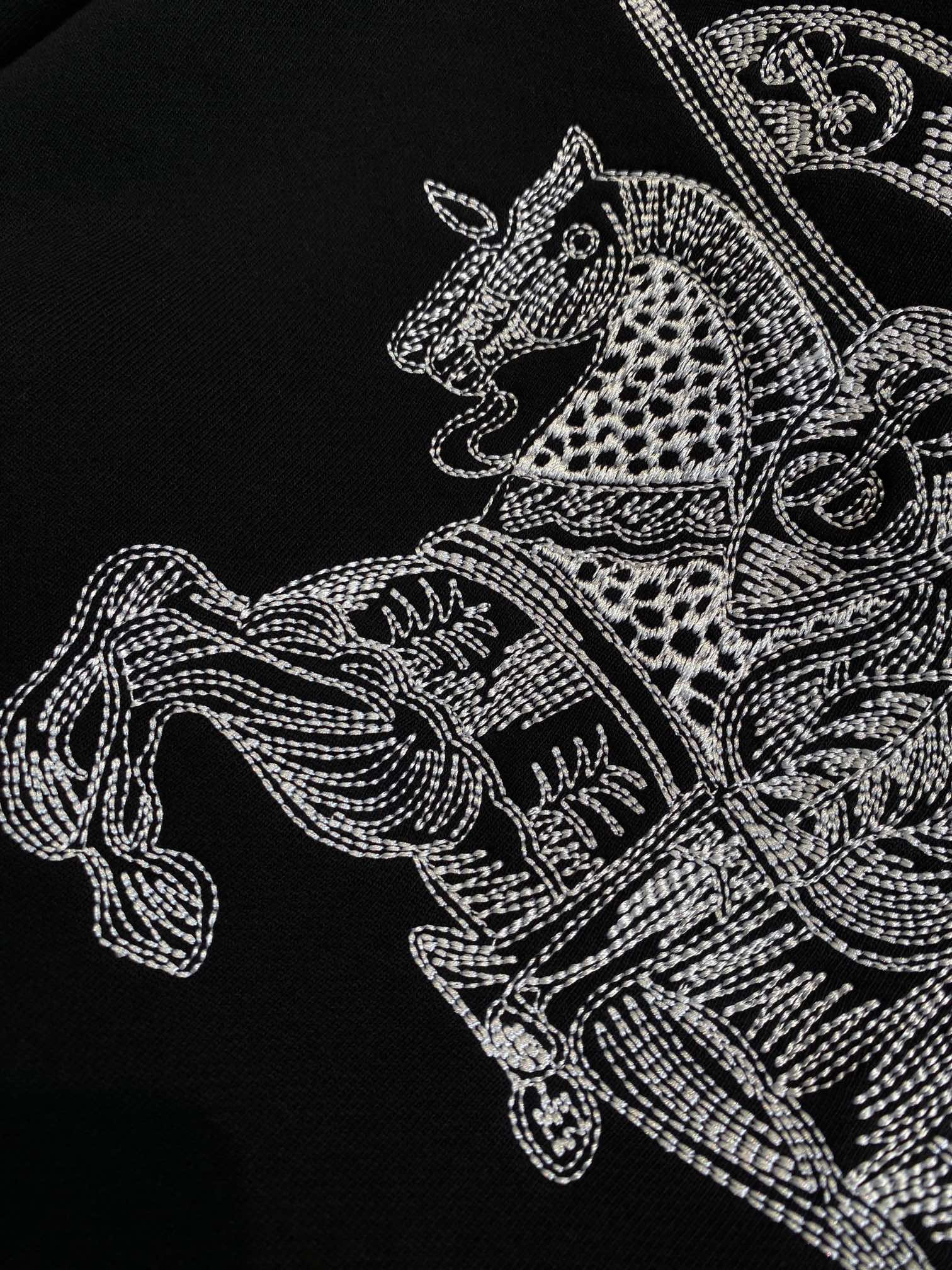 Burberry Embroidered EKD Cotton Hoodie（80727761）