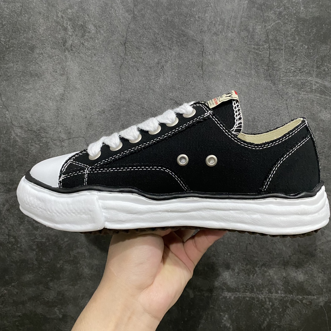 Maison MIHARA YASUHIRO PETERSON OG Sole Canvas Low-top Sneaker "Black" (A01FW703)