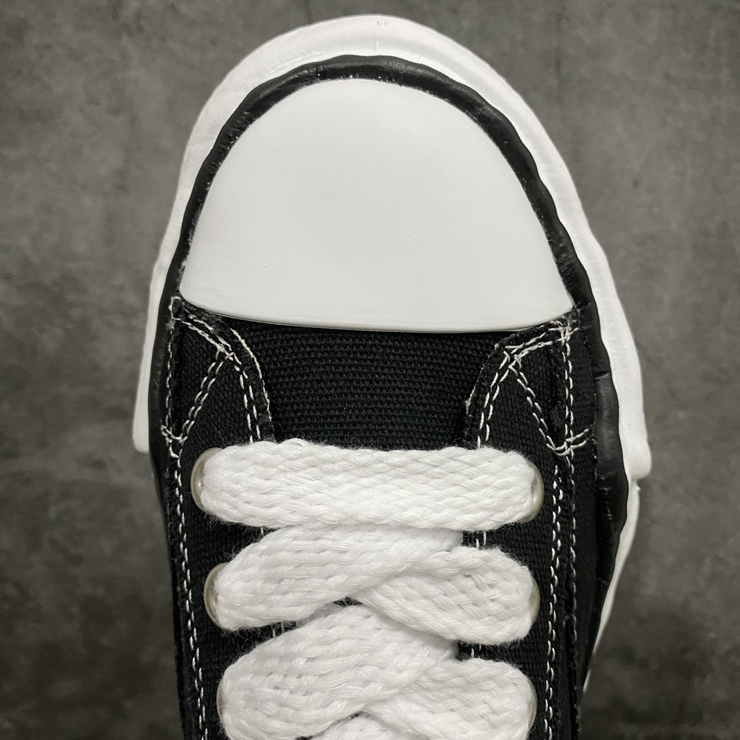 Maison MIHARA YASUHIRO PETERSON OG Sole Canvas Low-top Sneaker "Black" (A01FW703)