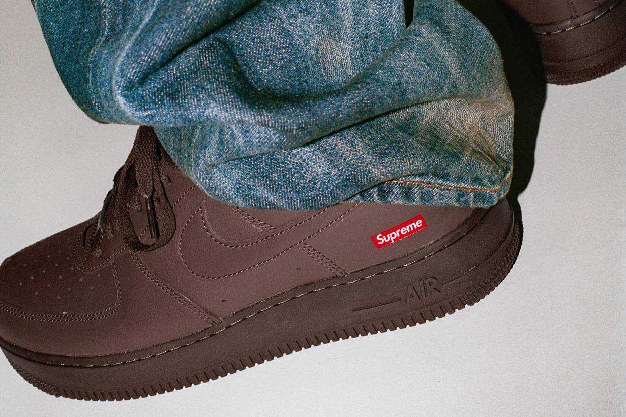 1/7発売｜Supreme × Nike Air Force 1 Low "Baroque Brown"｜抽選/販売/定価情報 1枚目