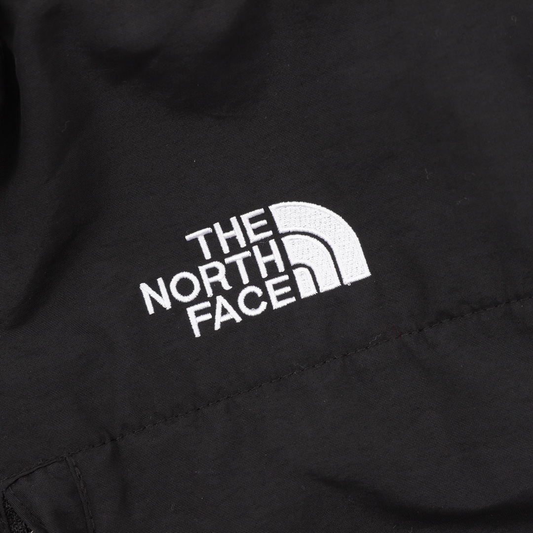 The North Face KAWS x Retro 1995 Denali Jacket（NF0A7WMB-7H0）