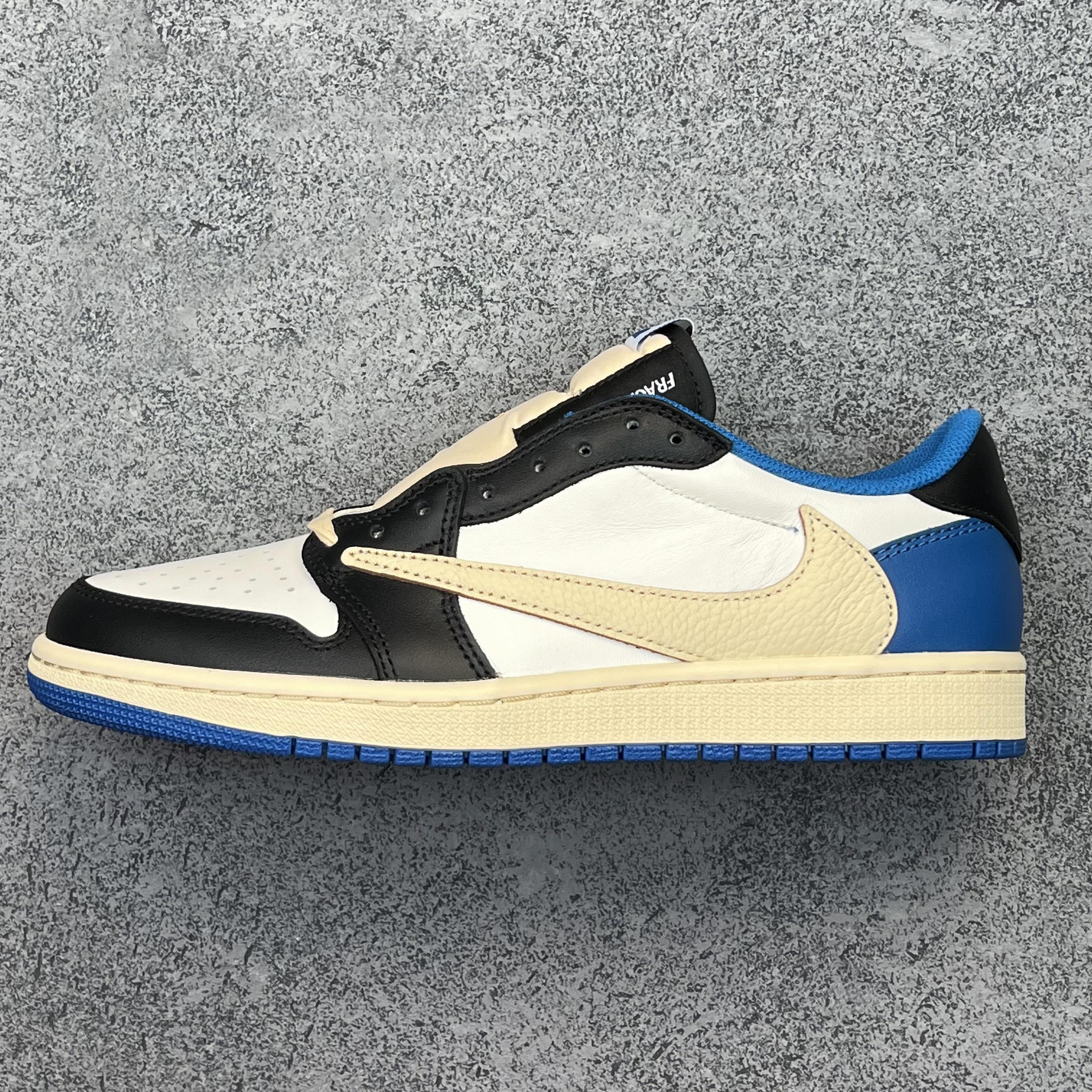 Travis Scott × Fragment × Nike Air Jordan 1 Low OG SP 