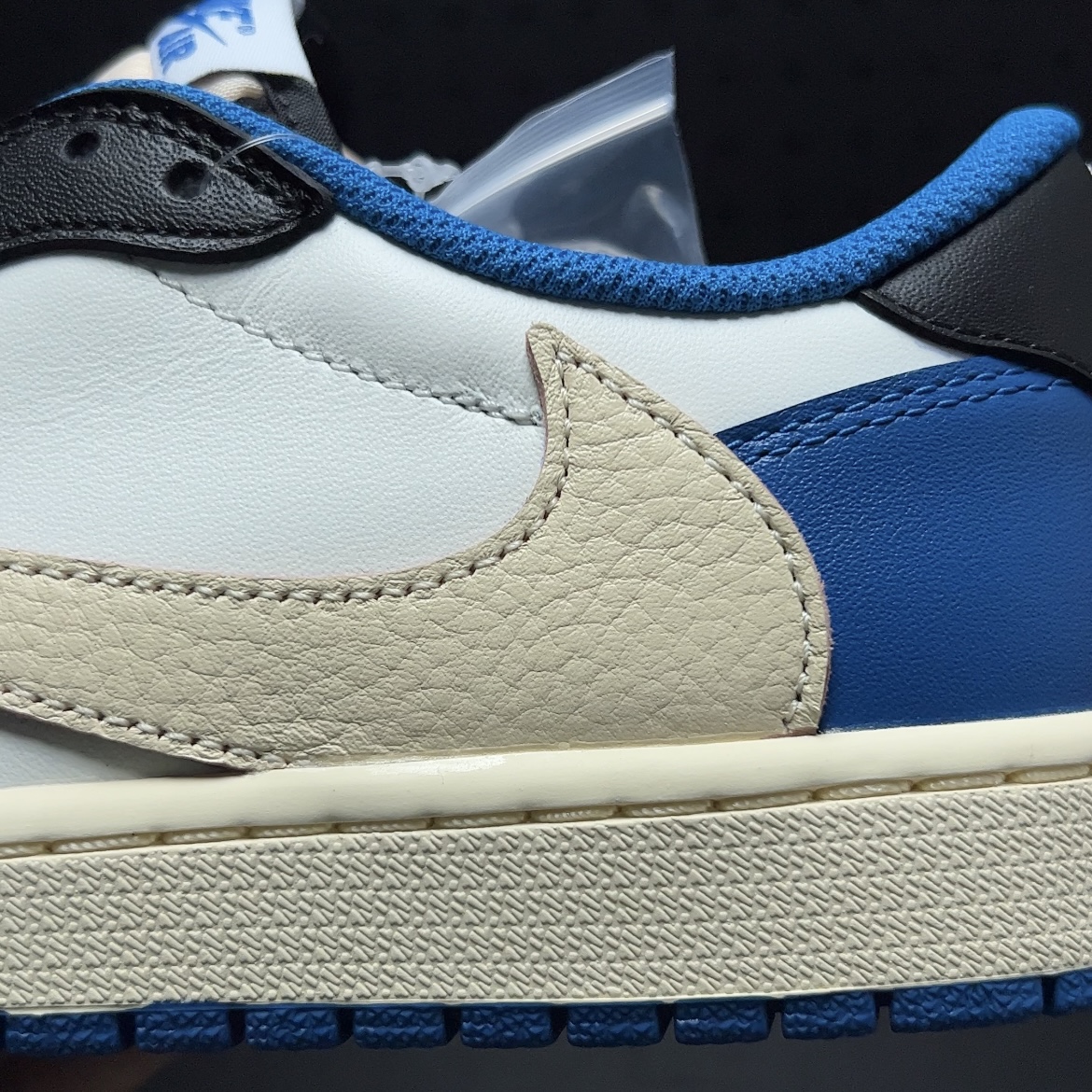 Travis Scott × Fragment × Nike Air Jordan 1 Low OG SP 