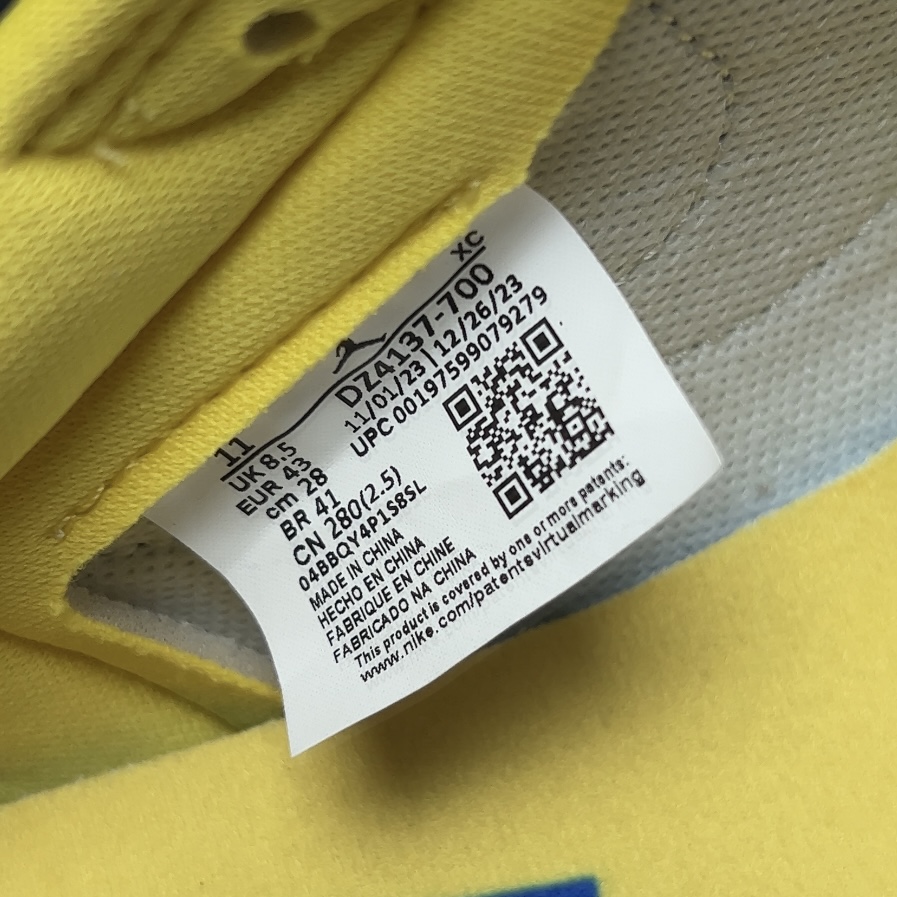 Travis Scott × Nike WMNS Air Jordan 1 Low OG "Canary" (DZ4137-700 )