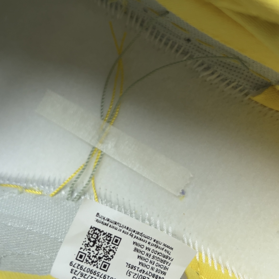 Travis Scott × Nike WMNS Air Jordan 1 Low OG "Canary" (DZ4137-700 )