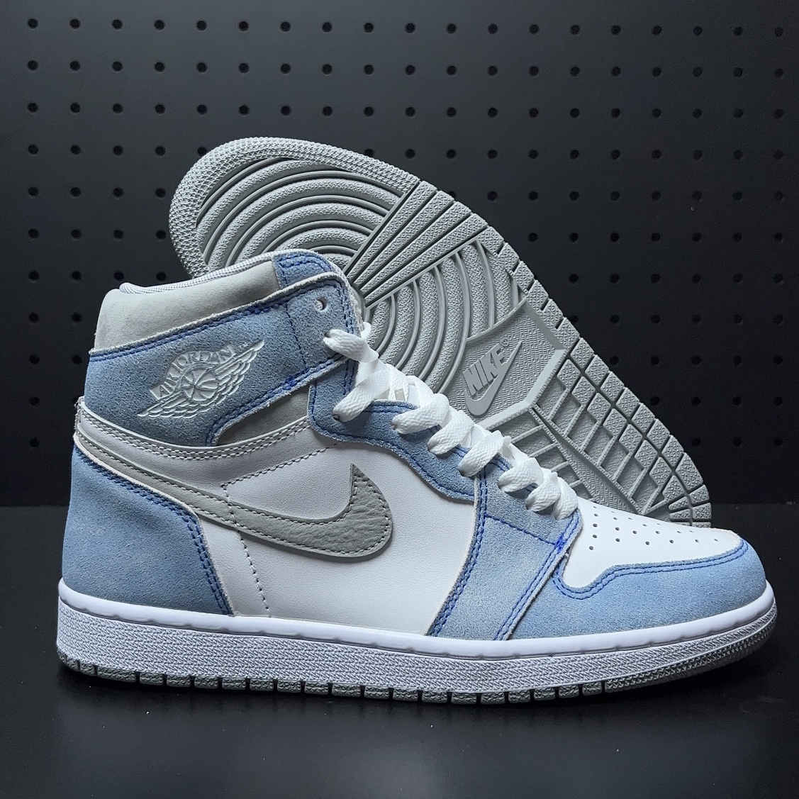 Nike Air Jordan 1 High OG "Hyper Royal"（555088-402）