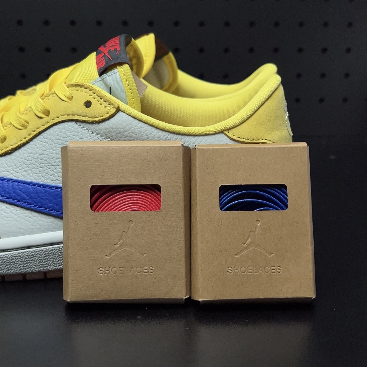 【LJR】Travis Scott × Nike WMNS Air Jordan 1 Low OG "Canary" (DZ4137-700 )