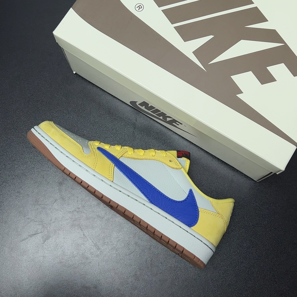 【LJR】Travis Scott × Nike WMNS Air Jordan 1 Low OG "Canary" (DZ4137-700 )