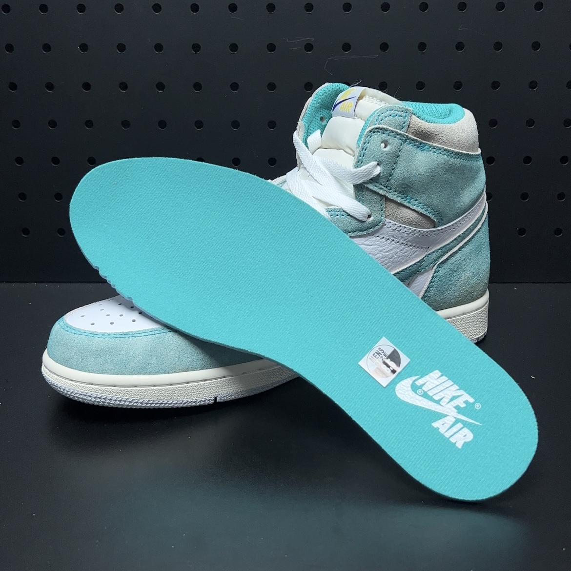 NIKE AIR JORDAN 1 RETRO HIGH OG TURBO GREEN（555088-311）