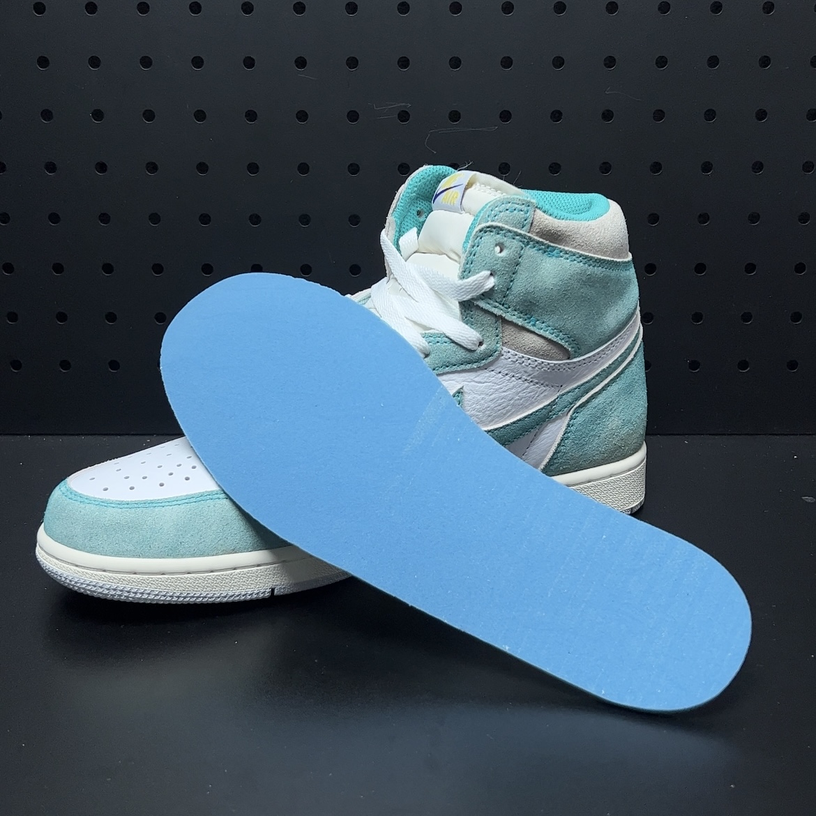 NIKE AIR JORDAN 1 RETRO HIGH OG TURBO GREEN（555088-311）