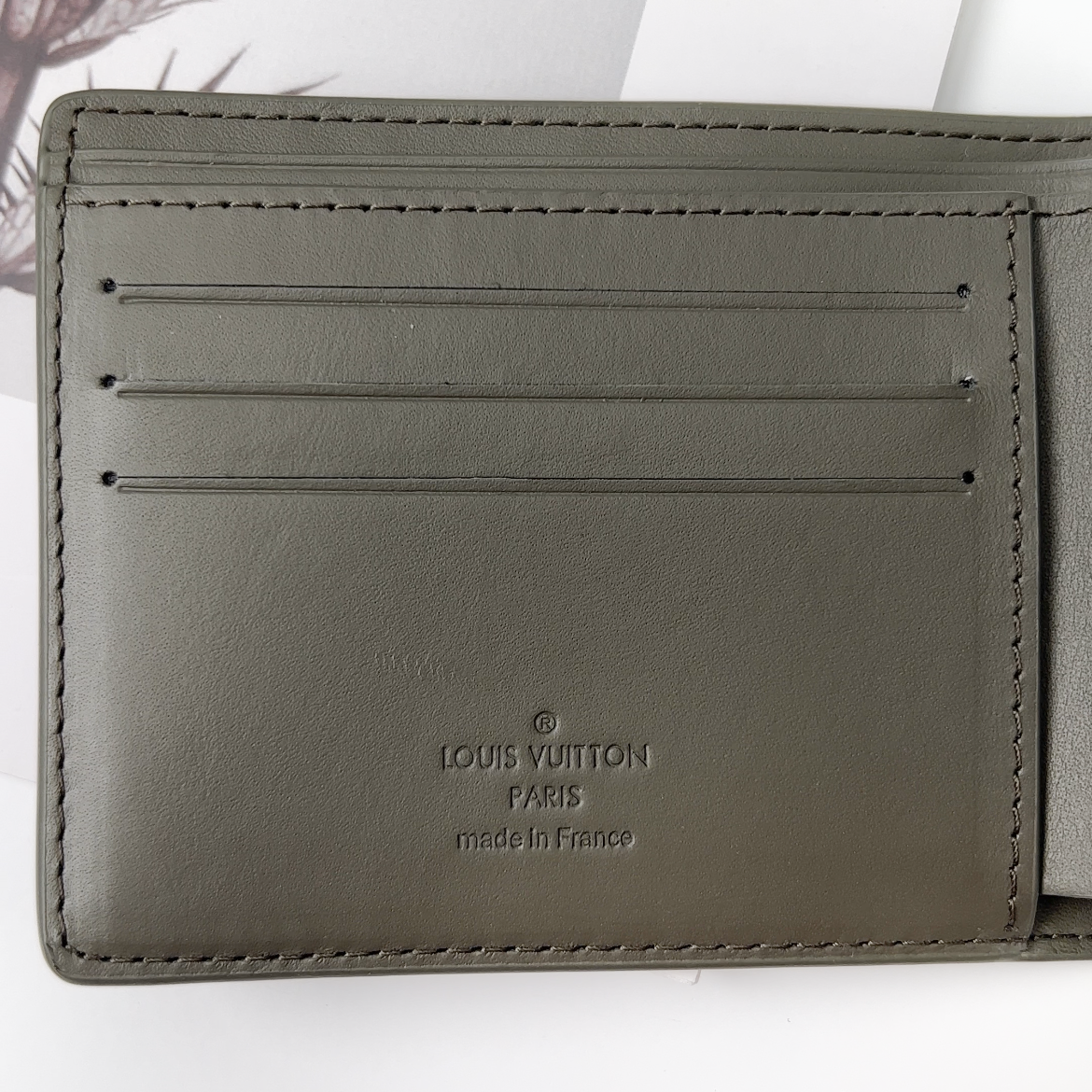 Louis Vuitton Portefeuille Multiple（M61695）