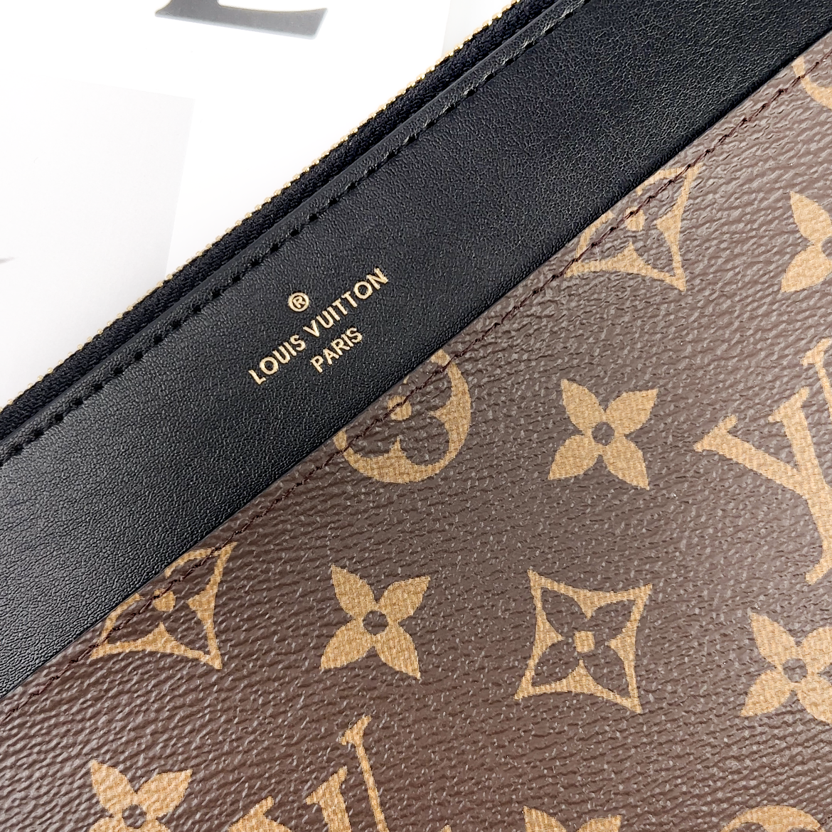 Louis Vuitton Slim Purse （M80348）