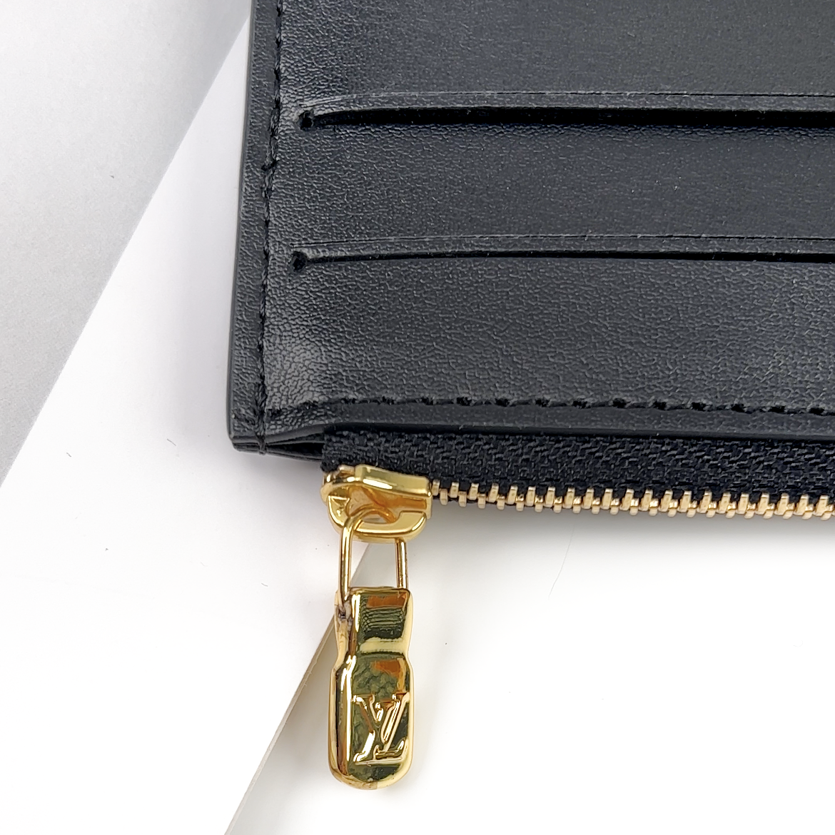 Louis Vuitton Slim Purse （M80348）