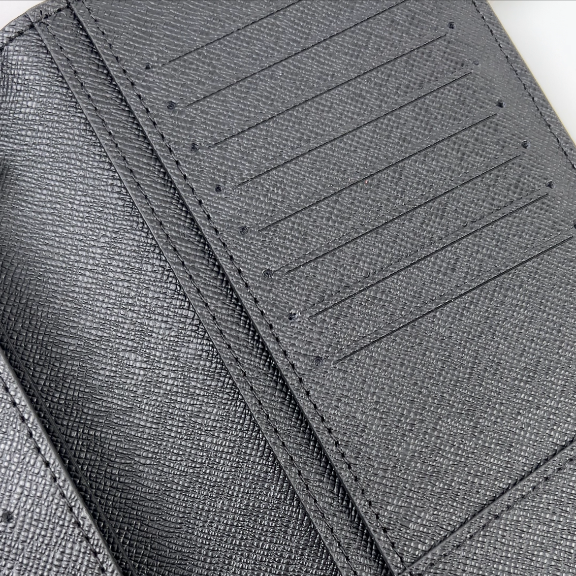 Louis Vuitton Portefeuille Brazza NM（M11546）