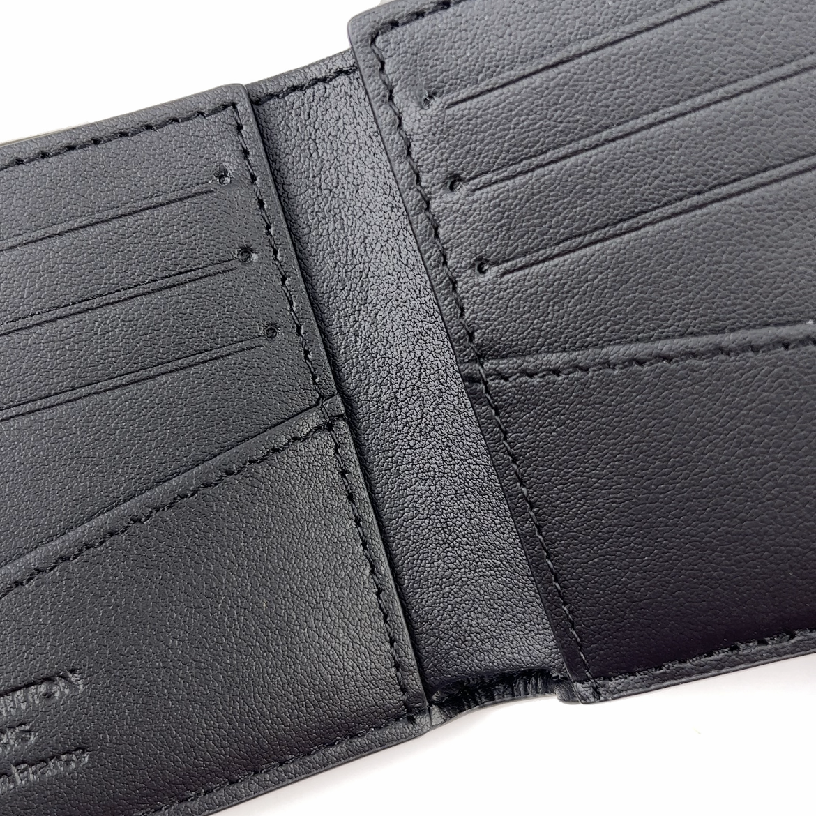 Louis Vuitton Slender Wallet（M83128）