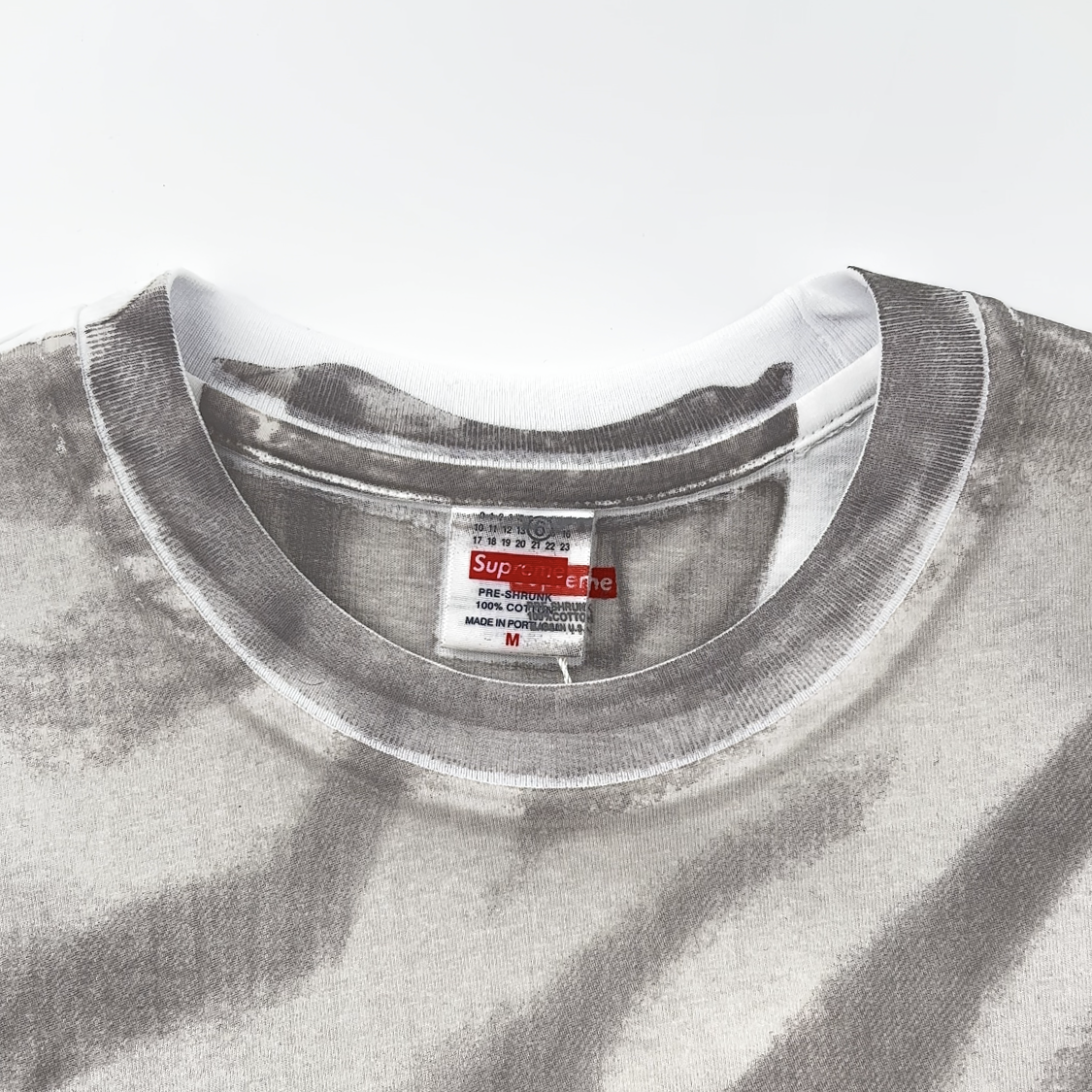 Supreme x MM6 Maison Margiela Box Logo Tee Supreme x MM6 Maison Margiela Box Logo Tee