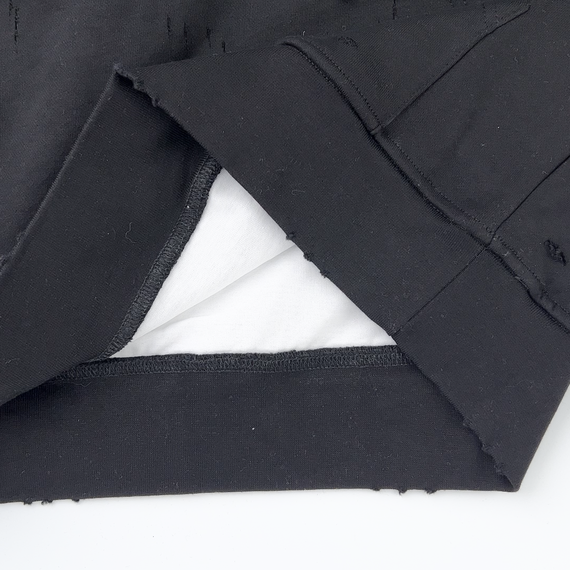 Balenciaga Caps SS22 logo hole-effect fleece sweatshirt（659403TKVB61070）