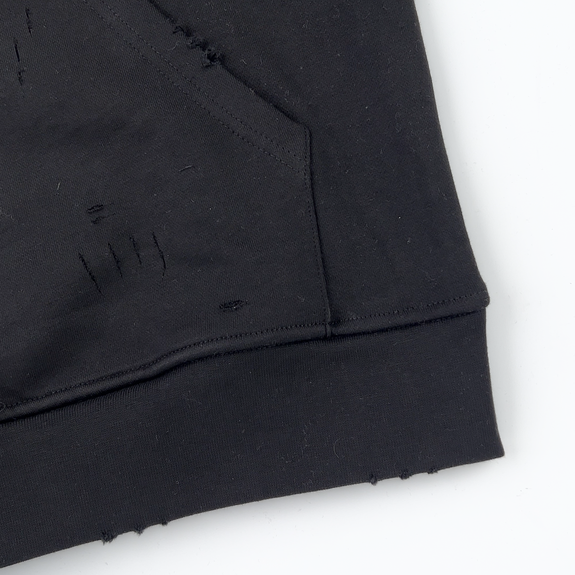 Balenciaga Caps SS22 logo hole-effect fleece sweatshirt（659403TKVB61070）