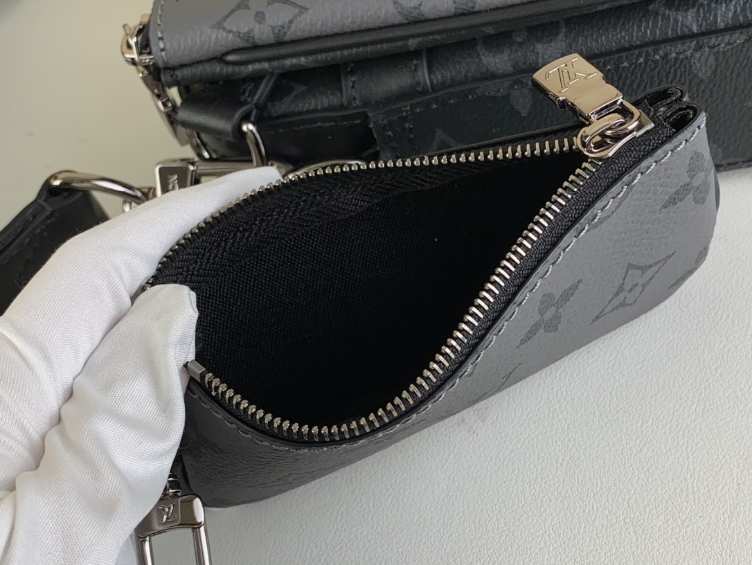 Louis Vuitton Monogram Eclipse Reverse Trio Messenger Shoulder Bag  (M69443）