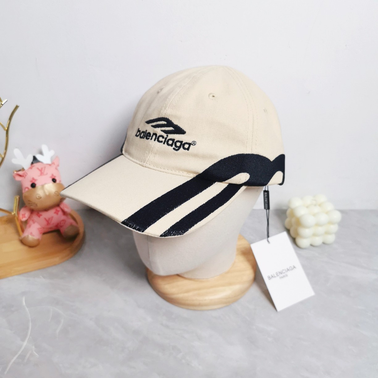 Balenciaga baseball cap（766860410b21702）
