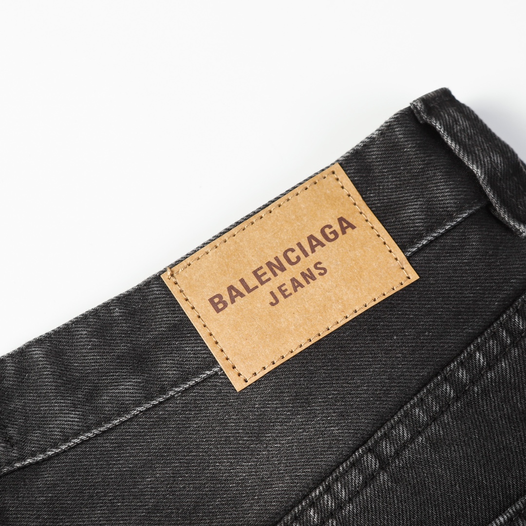 Balenciaga irregular shorts（719349TBP471270）