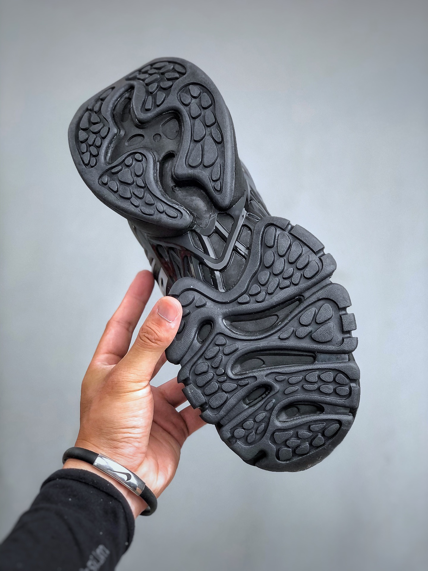 adidas XLG Runner Deluxe "Black/Grey"（JR3086）