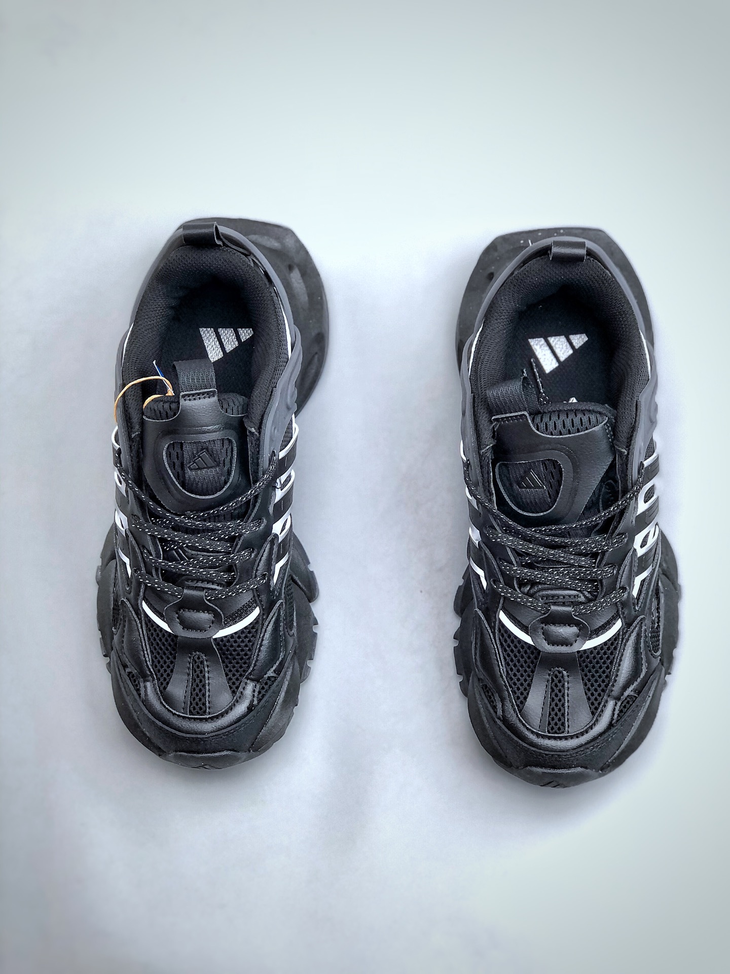 adidas XLG Runner Deluxe "Black/Grey"（JR3086）