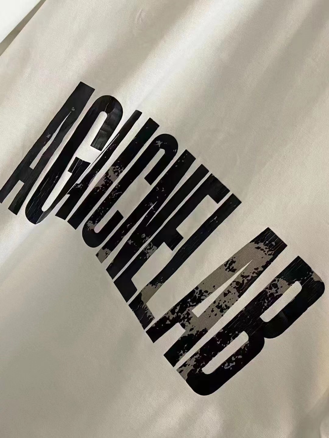 Balenciaga Men's Agaicnelab T-shirt Oversized Fit in Black（787349TRVA11576）