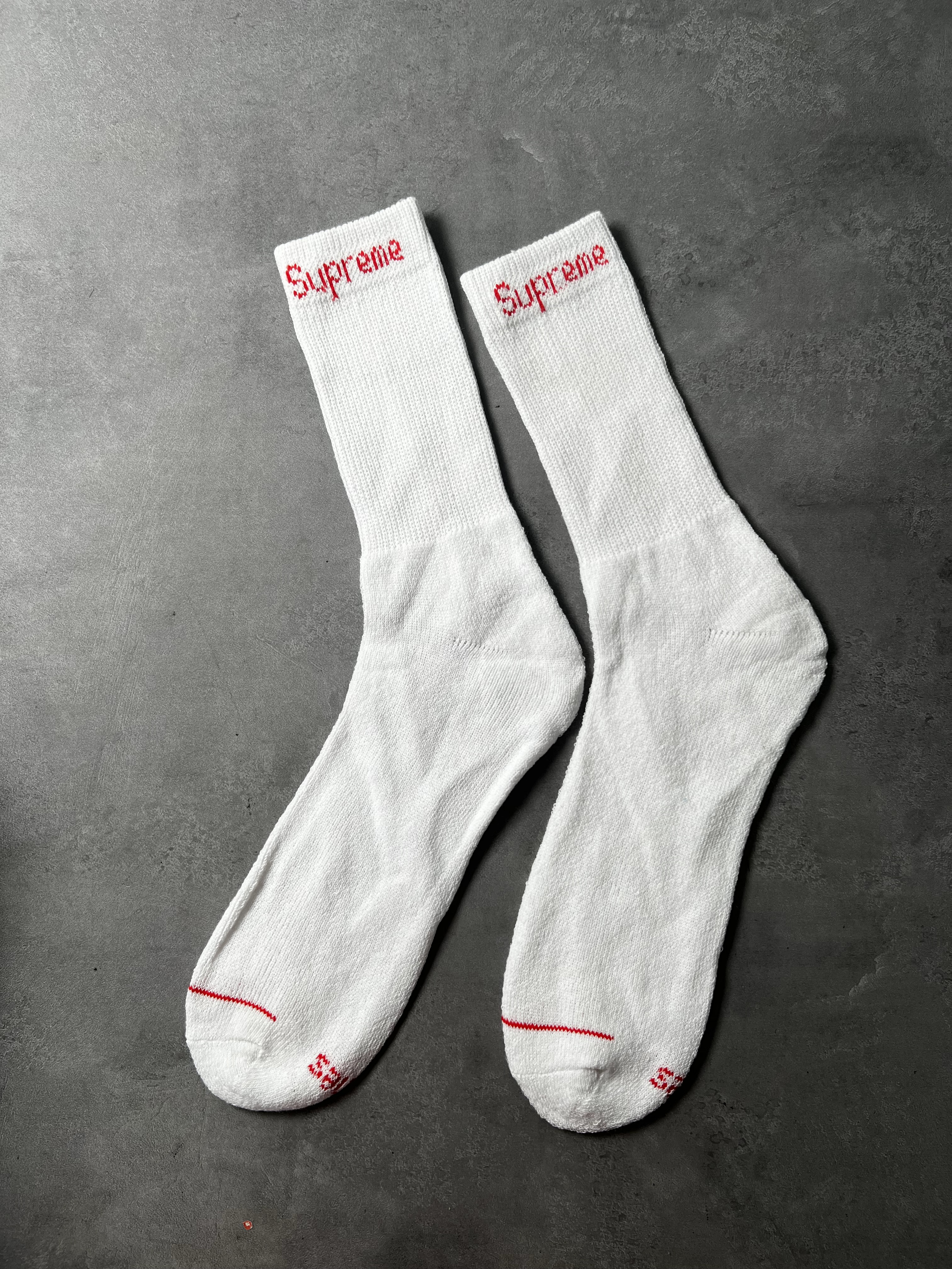 Supreme / Hanes Crew Socks (4 Pack) （SUP-SS21-068）