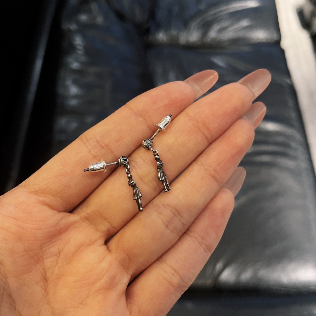 Chrome Hearts foti Miss Skeleton earrings（CHROME HEARTS 222）