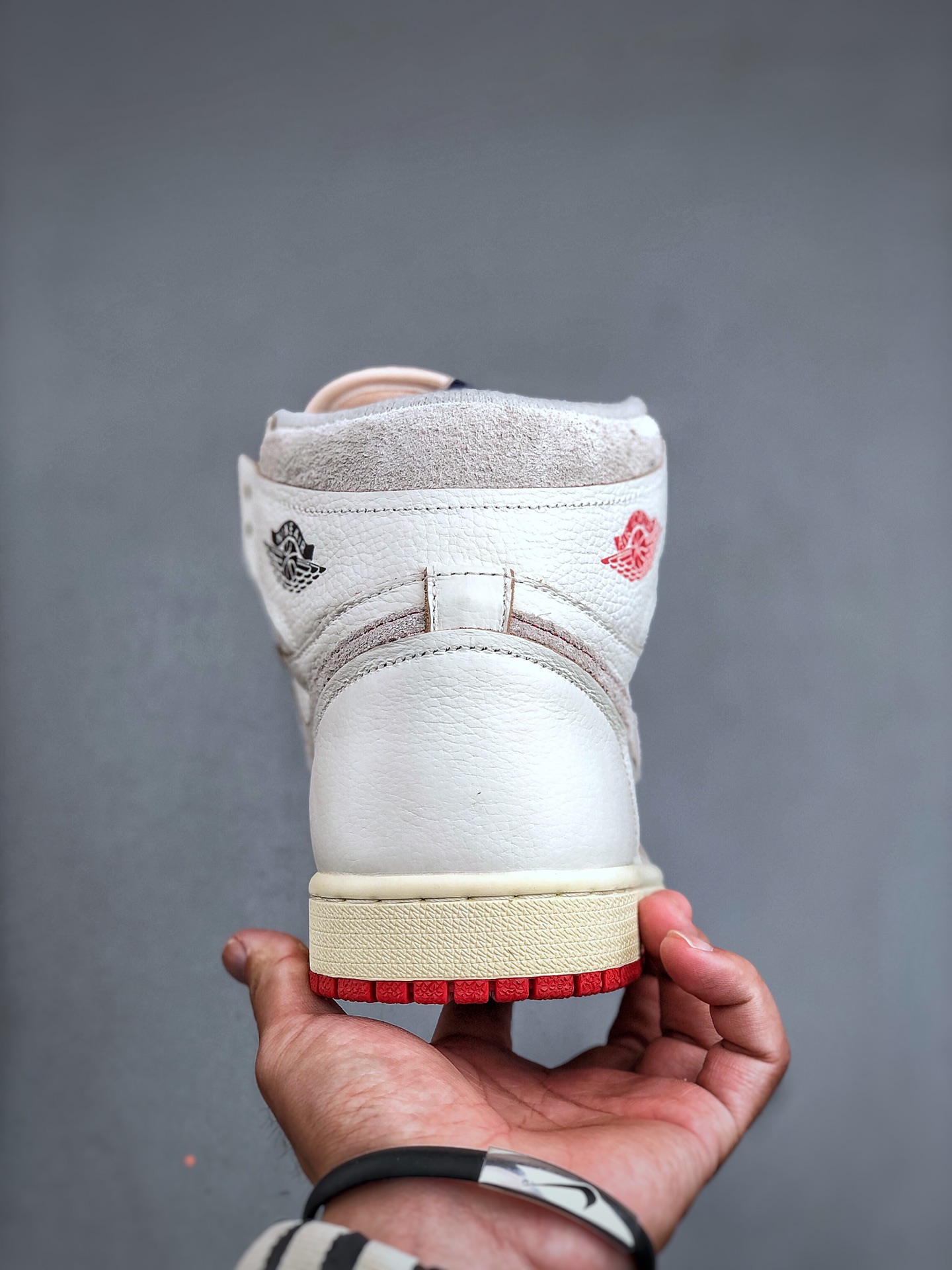 Nike  Air Jordan 1 Retro High OG "Sail/Light Bone/Cinnabar"（DB4612-100）