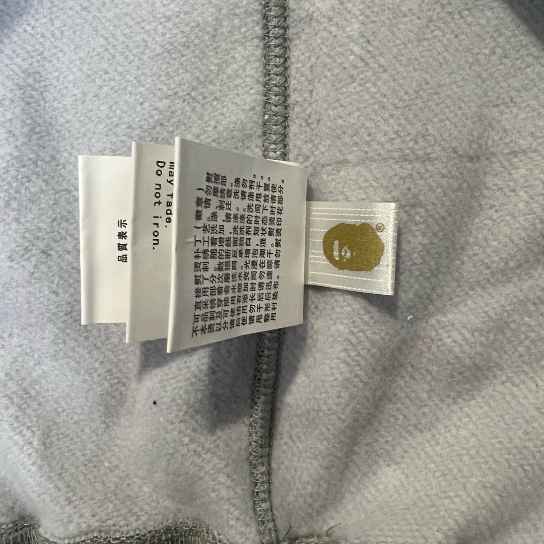 Bape Shark Hoodie（1H30-215-018）
