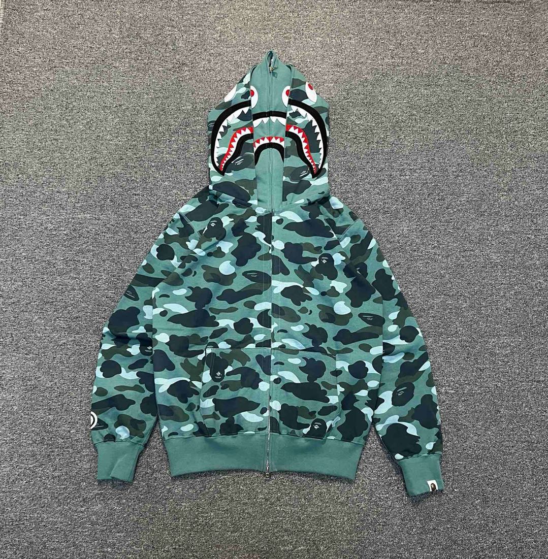 Bape Shark Hoodie（1H30-215-018）