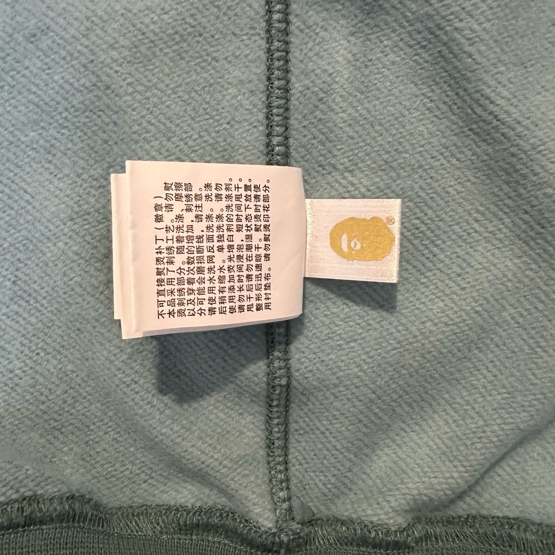 Bape Shark Hoodie（1H30-215-018）