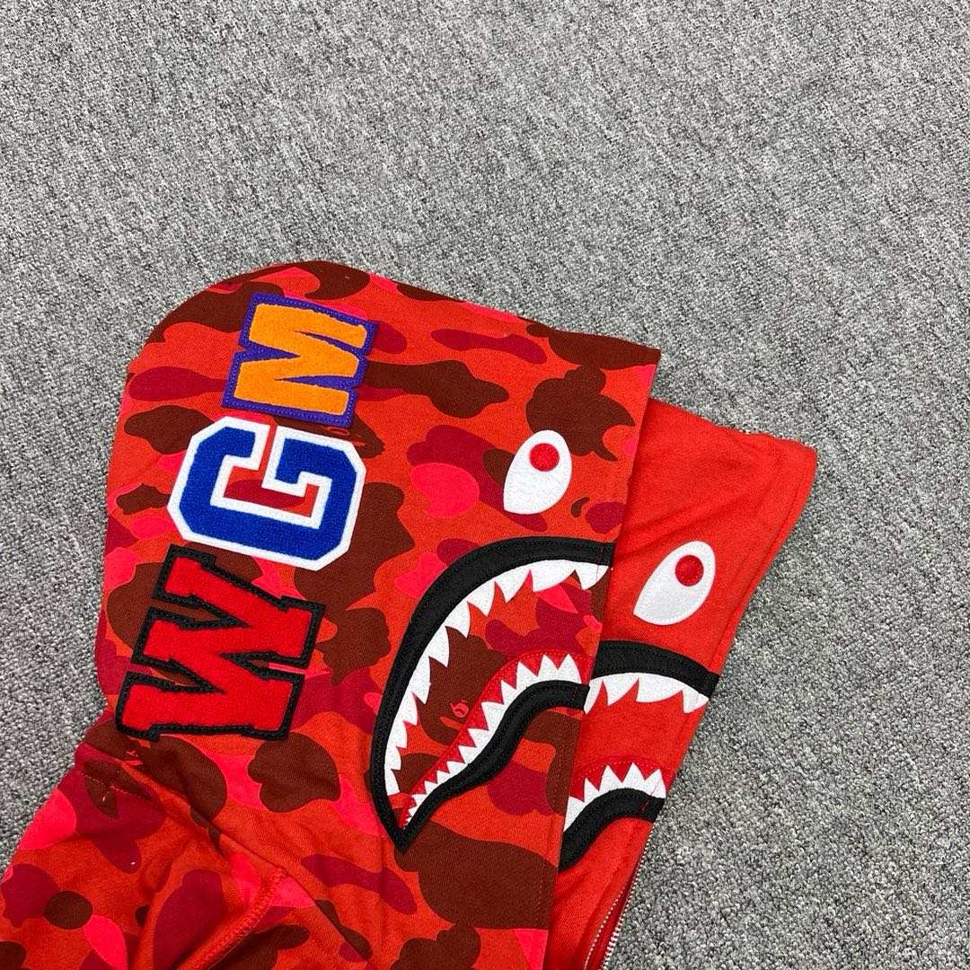 Bape Shark Hoodie（1H30-215-018）