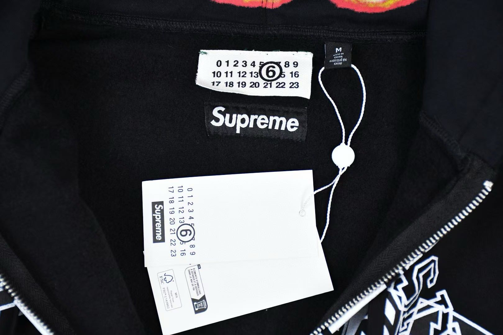 Supreme x MM6 Maison Margiela Zip Up Hooded Sweatshirt （SUP-SS24-113）