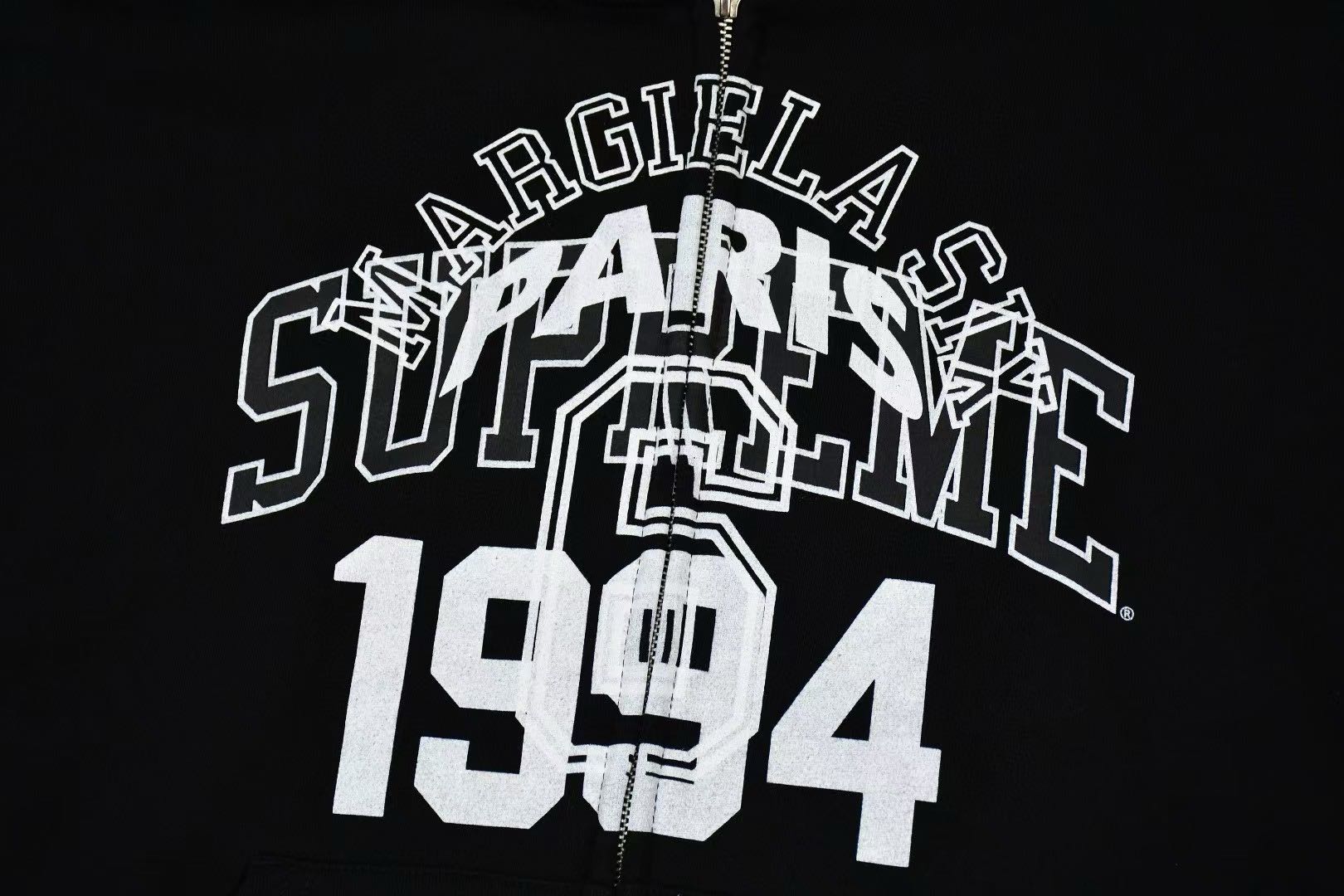 Supreme x MM6 Maison Margiela Zip Up Hooded Sweatshirt （SUP-SS24-113）