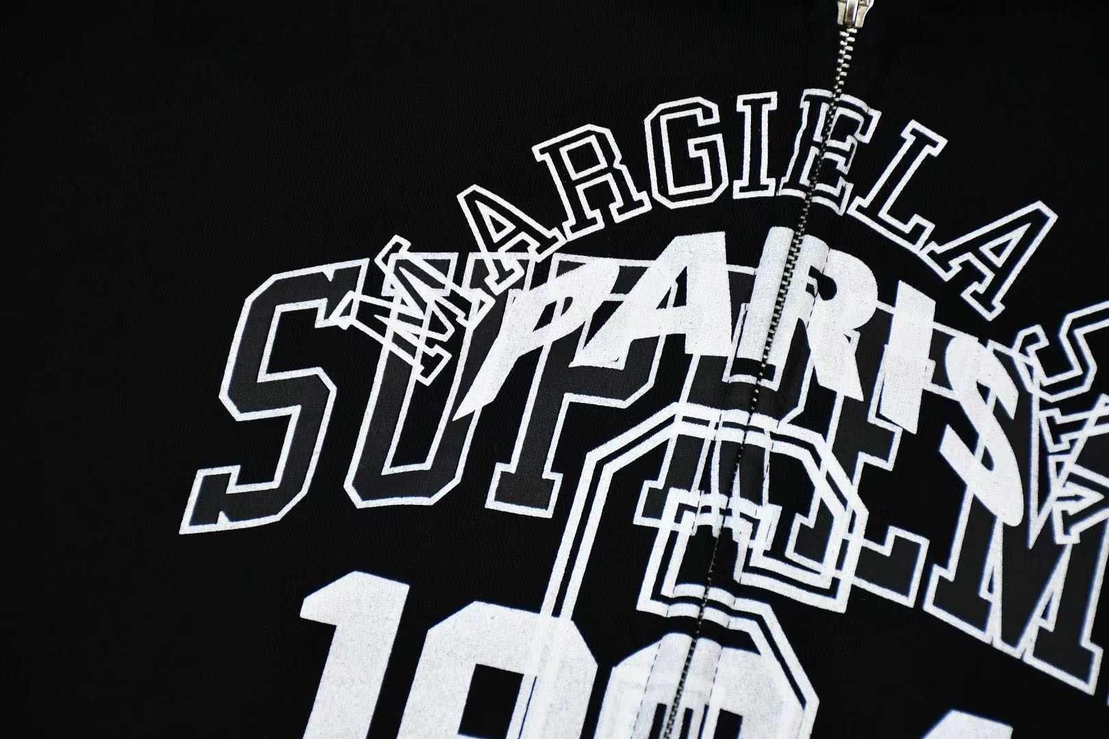 Supreme x MM6 Maison Margiela Zip Up Hooded Sweatshirt （SUP-SS24-113）