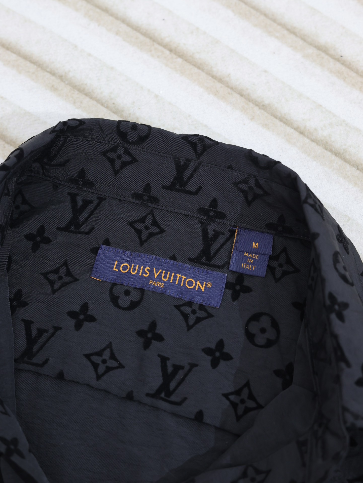 LOUIS VUITTON Louis Vuitton Clothing Flocked Monogram Classic Shirt Men's（1A979D）