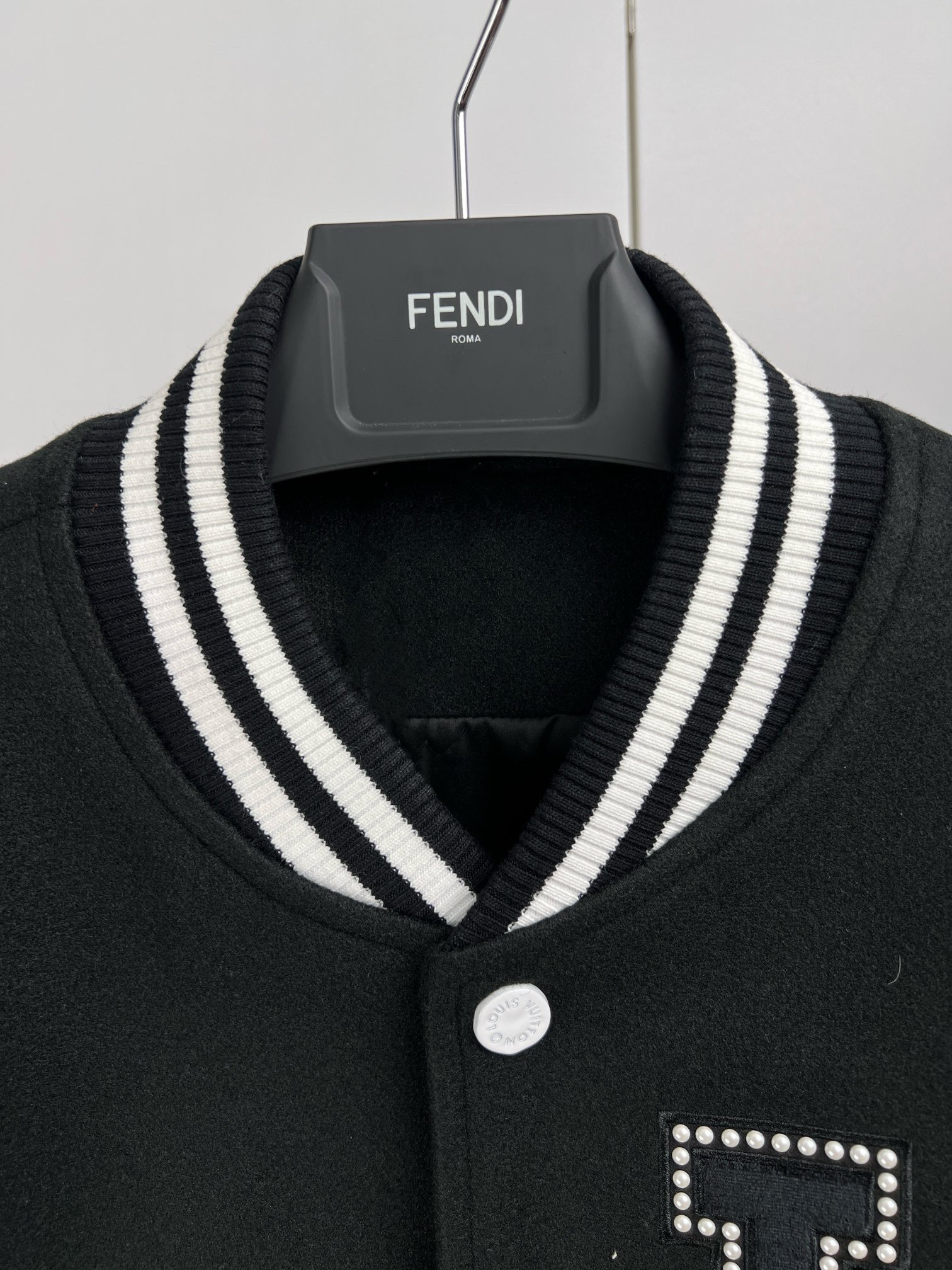 Louis Vuitton Signature Varsity Blouson（1AFINP）