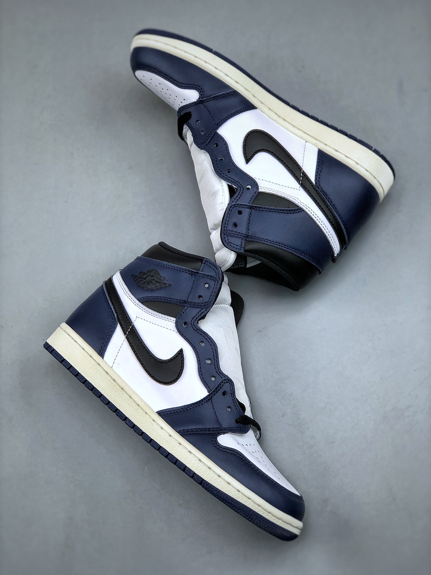 Nike Air Jordan 1 Retro High OG "Midnight Navy" (DZ5485-401)