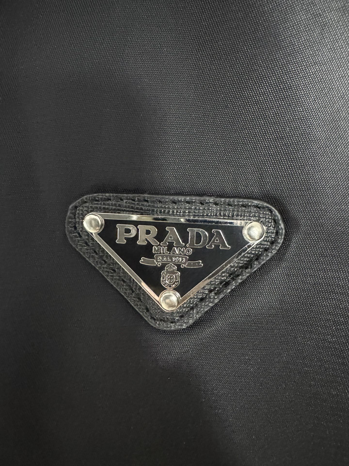 PRADA Re-Nylon cropped down jacket（SGC397-1WQ8-F0002-S-232）