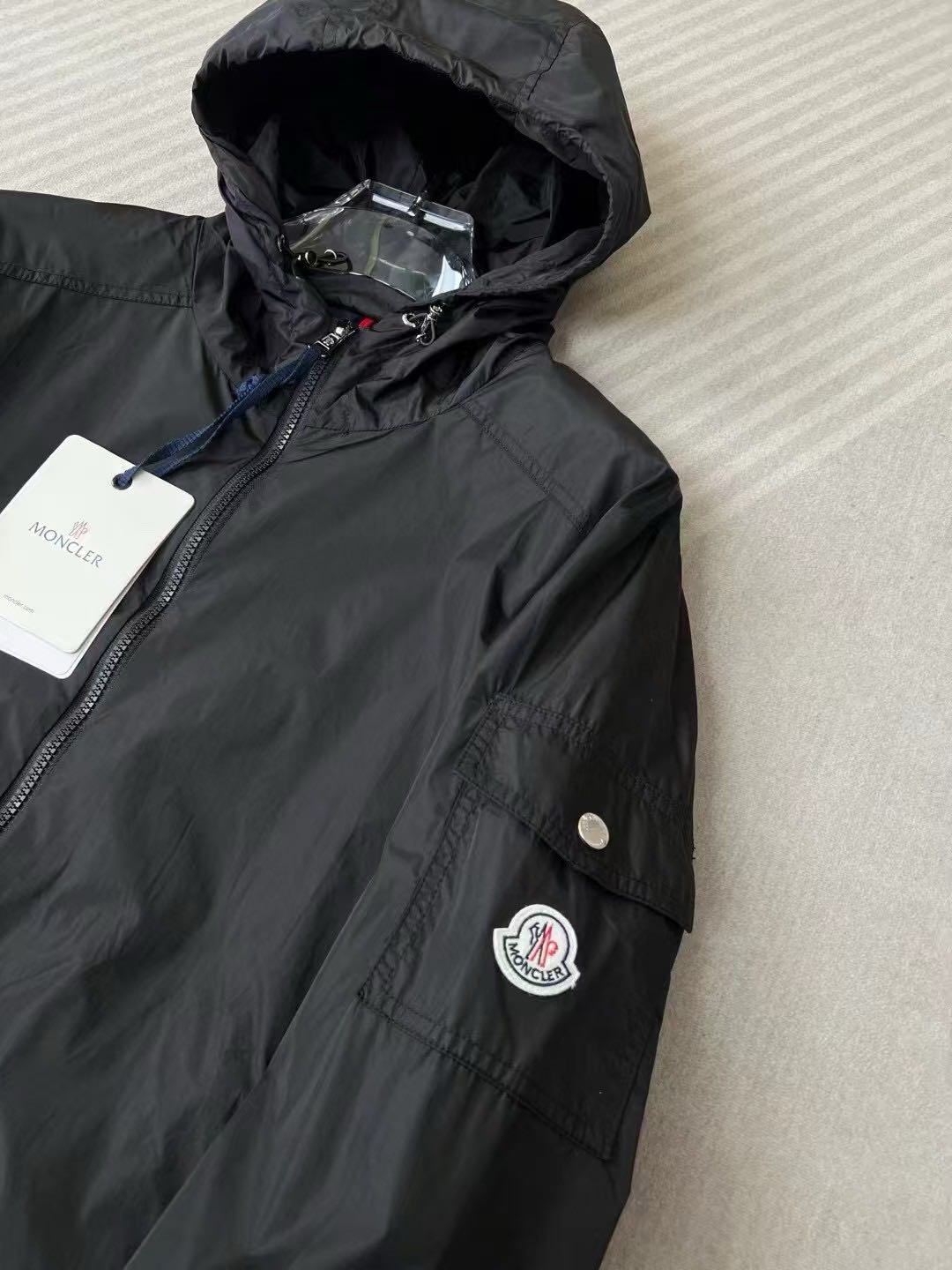 MONCLER Etiache waterproof jacket（J10911A001015968E999）
