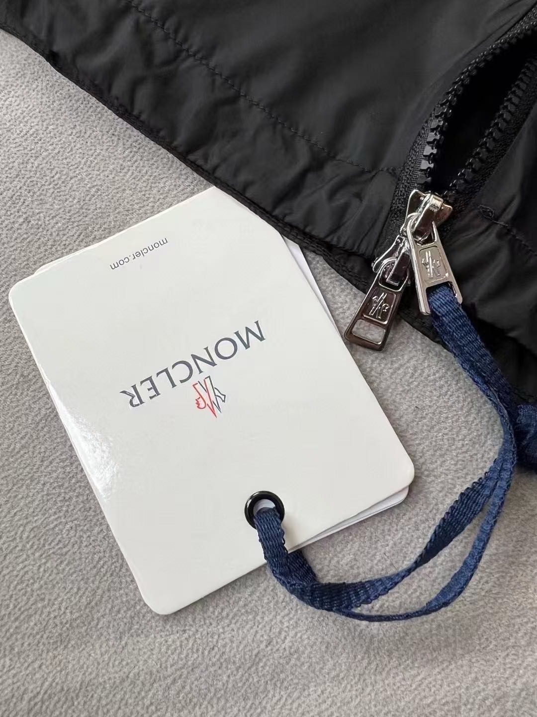 MONCLER Etiache waterproof jacket（J10911A001015968E999）