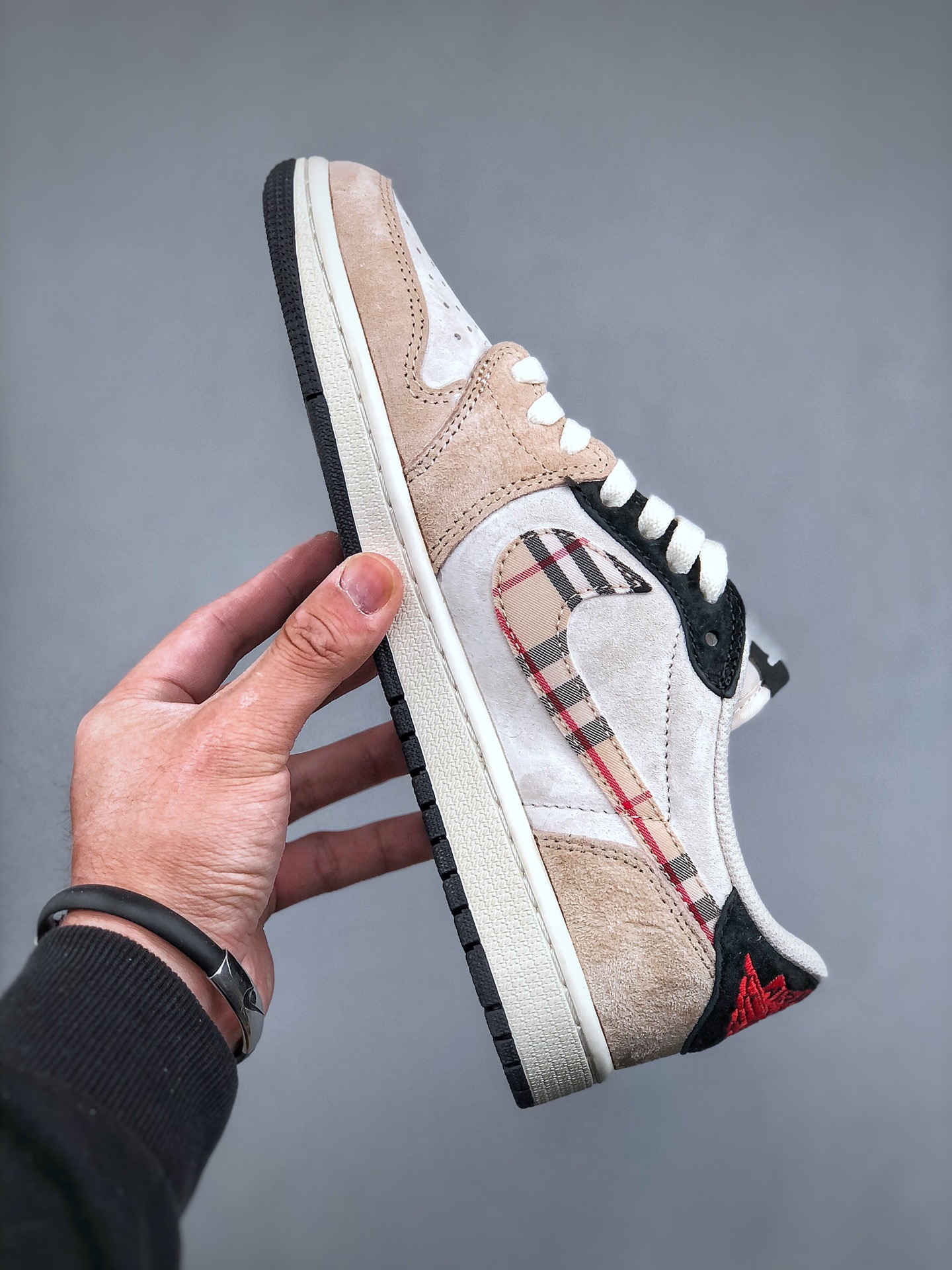 Travis Scott x Nike Air Jordan 1 Low x BURBERRY Air Jordan 1 Low（DM7866-049）